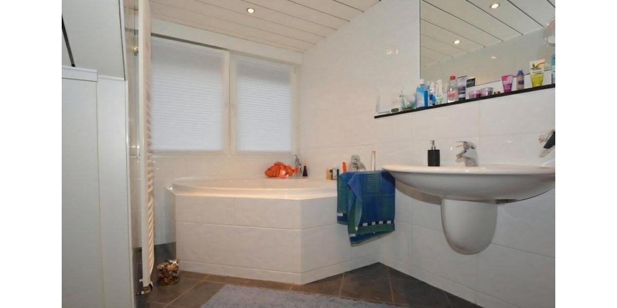 Maisonettenwohnung Düsseldorf Stadtbezirk 10 - 3.5 Zimmer, 106 m&sup2;, 1.700&euro; | Angebot:26222196