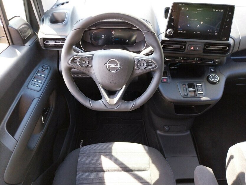 Opel Combo Life - e Ultimate 4.500 km 28.290 € HAAN 42781