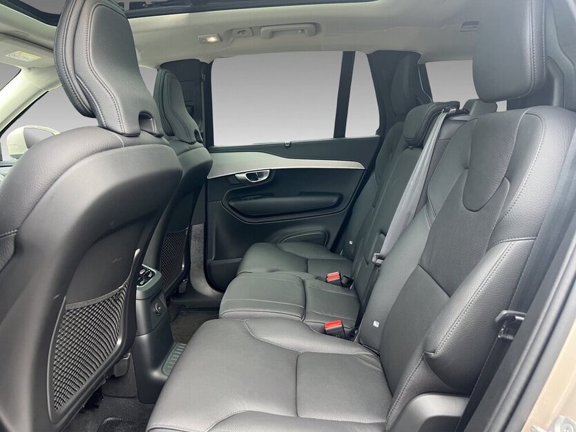 Volvo XC90 T8 Plus Bright AWD H&K Pano Kamera 7-Sitzer 9.987 km 43.900 € Wuppertal 42327