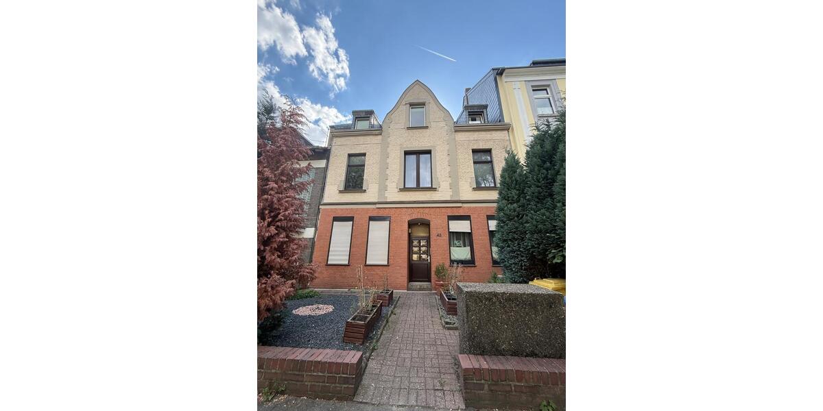 Frisch sanierte 2-Zimmer-Maisonette-Wohnung (70 m²) in Düsseldorf 2 zimmer