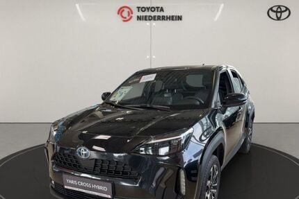Toyota Yaris Cross 10.430 km 25.485 &euro; Krefeld 47809