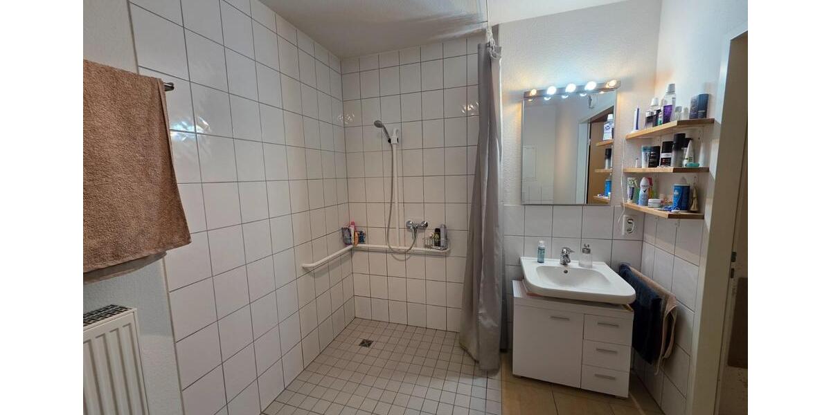 Flingern: Barrierefreie EG Wohnung mit offener Küche 2 zimmer