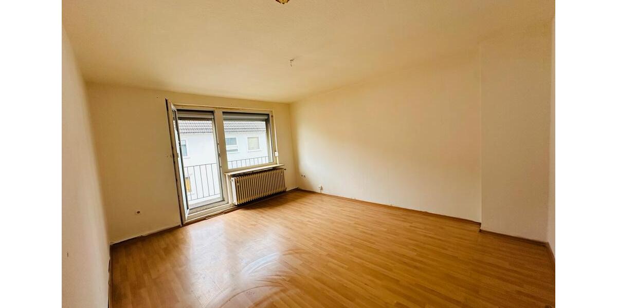 Wohnung in Oberhausen 35 Zimmer mit Balkon.. Reserviert 3 zimmer