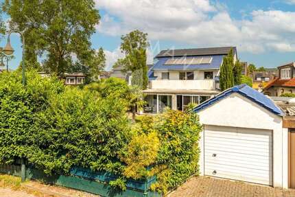 Haus zum Kaufen in Düsseldorf 1.350.000 € 235.9 m²