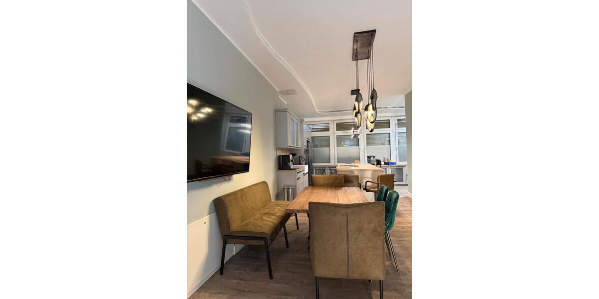 Erdgeschoßwohnung Mönchengladbach - 2 Zimmer, 120 m&sup2;, 1.750&euro; | Angebot:26403751