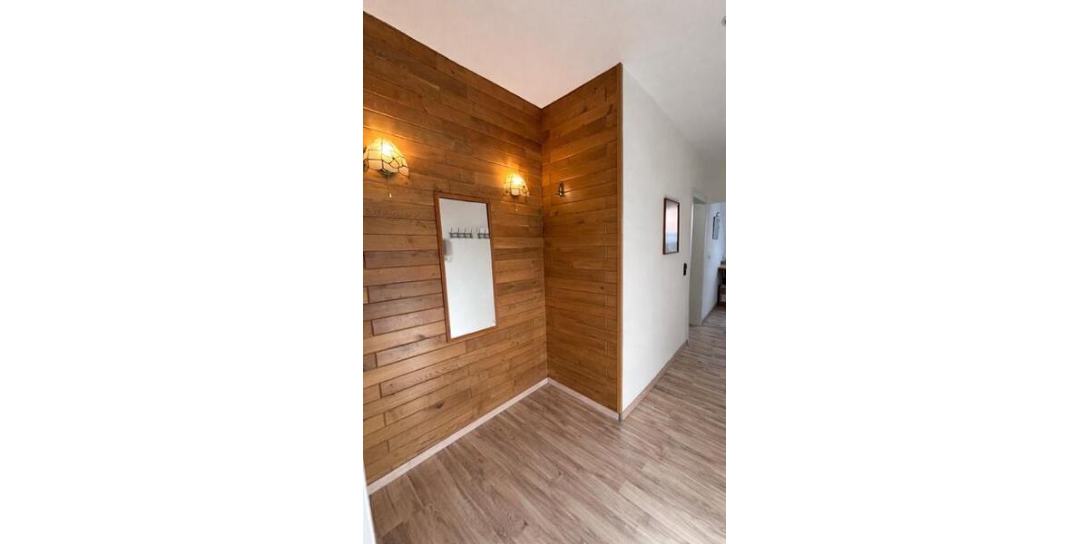 Dachgeschoßwohnung Duisburg Ruhrort - 2 Zimmer, 80 m&sup2;, 650&euro; | Angebot:26420603
