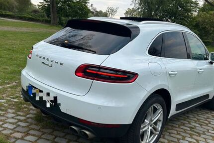 Porsche Macan 171.000 km 28.400 &euro; Meerbusch 40667