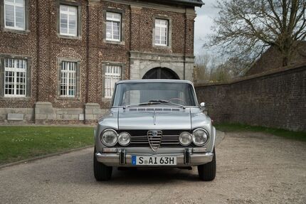 Alfa Romeo Giulia 89.000 km 21.950 &euro; korschenbroich 41352