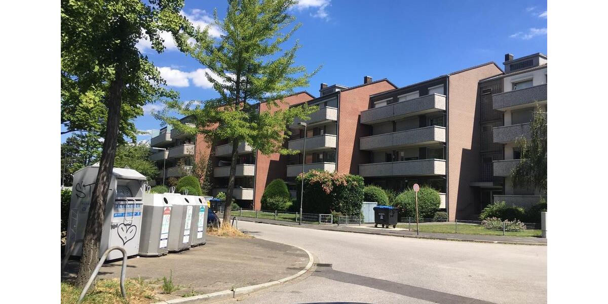 Helle 4 ZKB mit EBK, 2 Balkonen, Tageslichtbad, Tiefgaragenstellp 4 zimmer