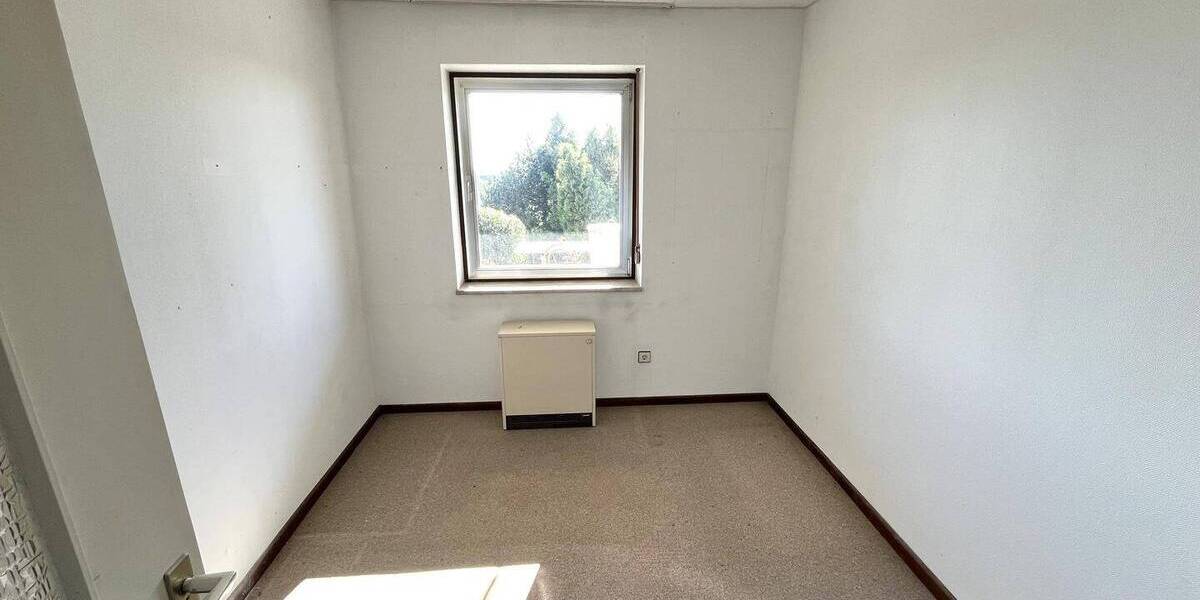 Bungalow Leverkusen Lützenkirchen - 9 Zimmer, 211 m&sup2;, 498.000&euro; | Angebot:26064429