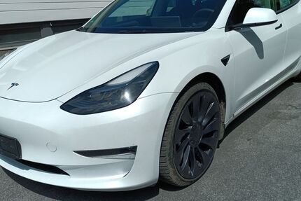 Tesla Model 3 80.000 km 30.900 &euro; Wuppertal 42281