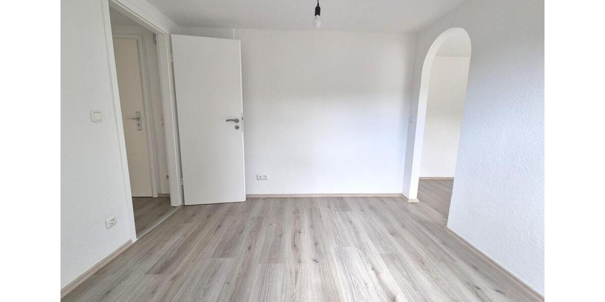 Etagenwohnung Duisburg Mittelmeiderich - 3.5 Zimmer, 53 m&sup2;, 370&euro; | Angebot:26385408