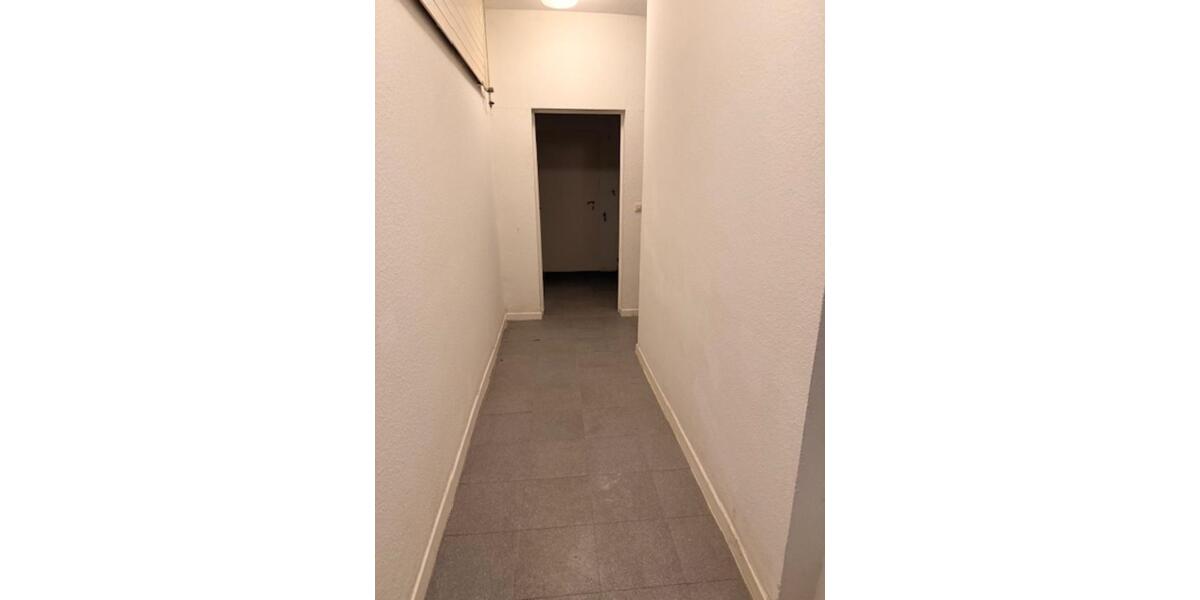 Erdgeschoßwohnung Krefeld - 3 Zimmer, 120 m&sup2;, 1.250&euro; | Angebot:25714479