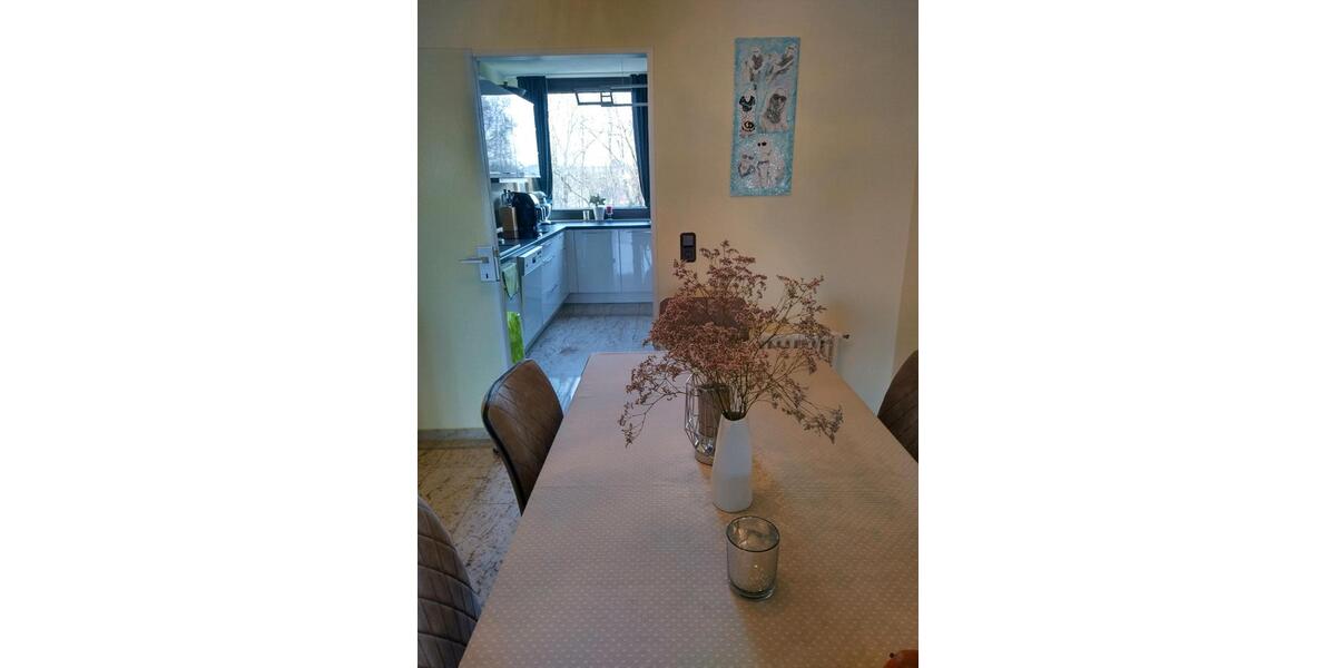 Etagenwohnung Düsseldorf Stadtbezirk 5 - 3 Zimmer, 84 m&sup2;, 370.000&euro; | Angebot:25310991