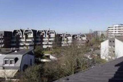 - günstige Verkehrslage - 1.5 Zi. Dachgeschosswohnung mit Einbauküche Provisionsfreie 1 zimmer