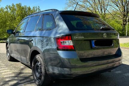 Skoda Fabia 94.697 km 10.900 &euro; Solingen 42653