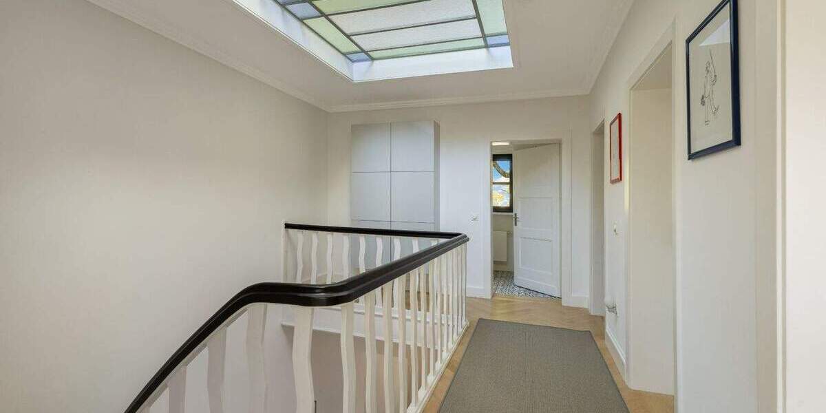 Reihenmittelhaus Krefeld Cracau - 7 Zimmer, 202 m&sup2;, 1.590.000&euro; | Angebot:23950806