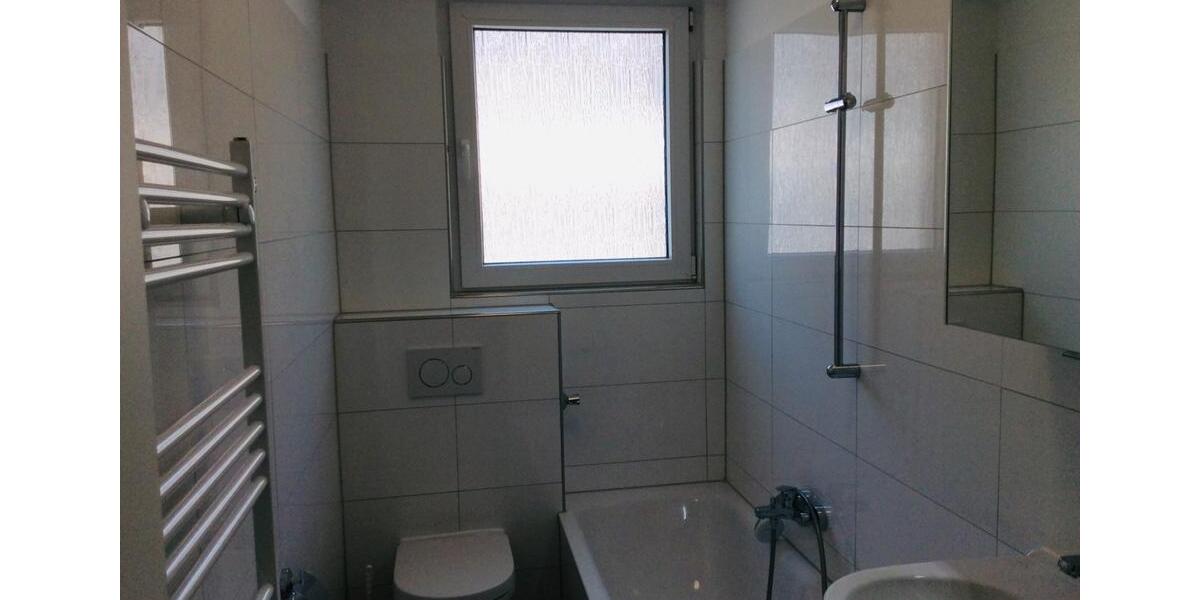 Etagenwohnung Krefeld Cracau - 4 Zimmer, 75 m&sup2;, 620&euro; | Angebot:26413513