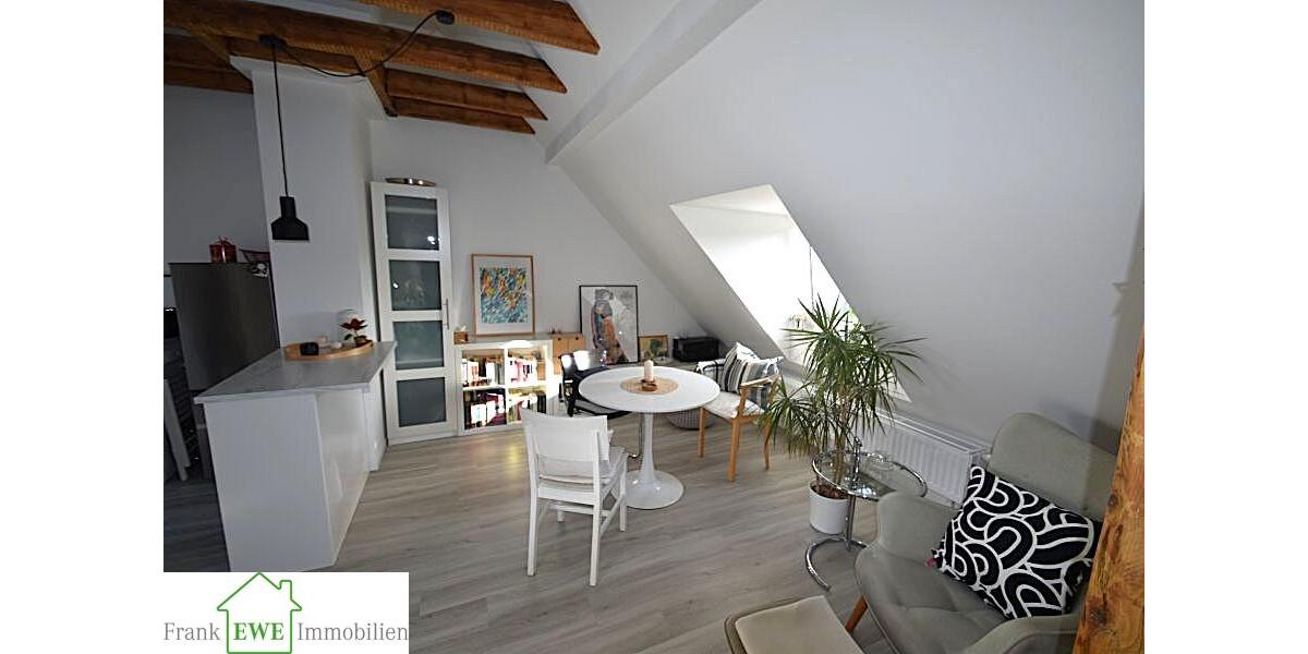 Vollständig saniertes Dachgeschoss Apartment 1 zimmer