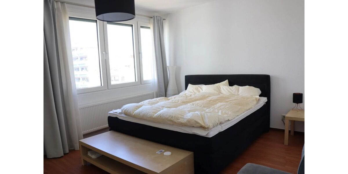Düsseldorf Derendorf - Moderne 2 Zimmer Whng mit sehr großer Dachterasse und Balkon 2 zimmer