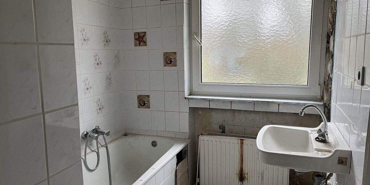 Etagenwohnung Mönchengladbach Wickrath - 4 Zimmer, 85 m&sup2;, 54.600&euro; | Angebot:25732979
