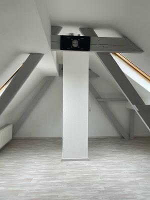 Dachgeschosswohnung ideal für Katzenhalter 3 zimmer