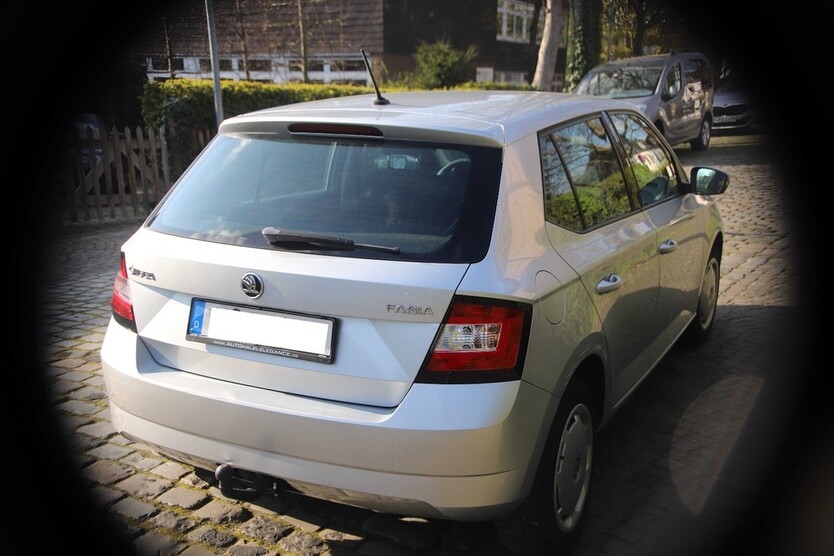 Skoda Fabia 85.000 km 6.900 € Köln 50667