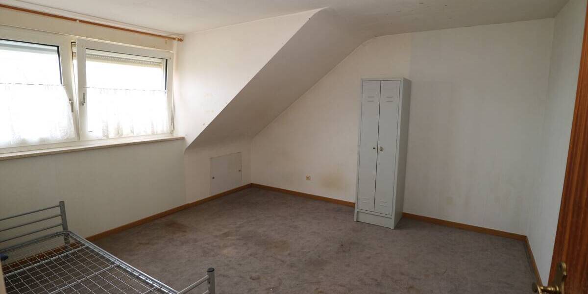 Einfamilienhaus Rommerskirchen / Evinghoven Evinghoven - 7 Zimmer, 177 m&sup2;, 320.000&euro; | Angebot:26453336