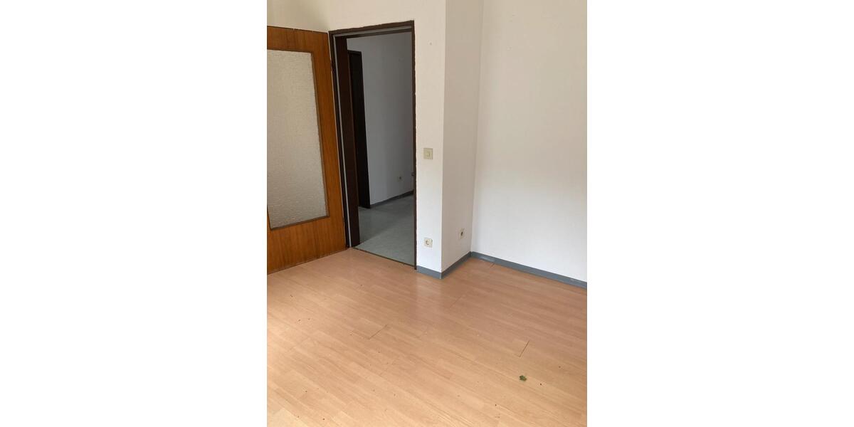 Dachgeschoßwohnung Neuss Reuschenberg - 3 Zimmer, 45 m&sup2;, 650&euro; | Angebot:26347750
