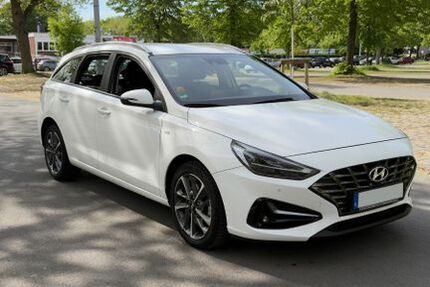 Hyundai i30 23.116 km 22.000 &euro; Duisburg 47055