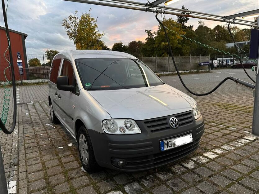 VW Caddy 291.646 km 3.599 € Mönchengladbach 41236