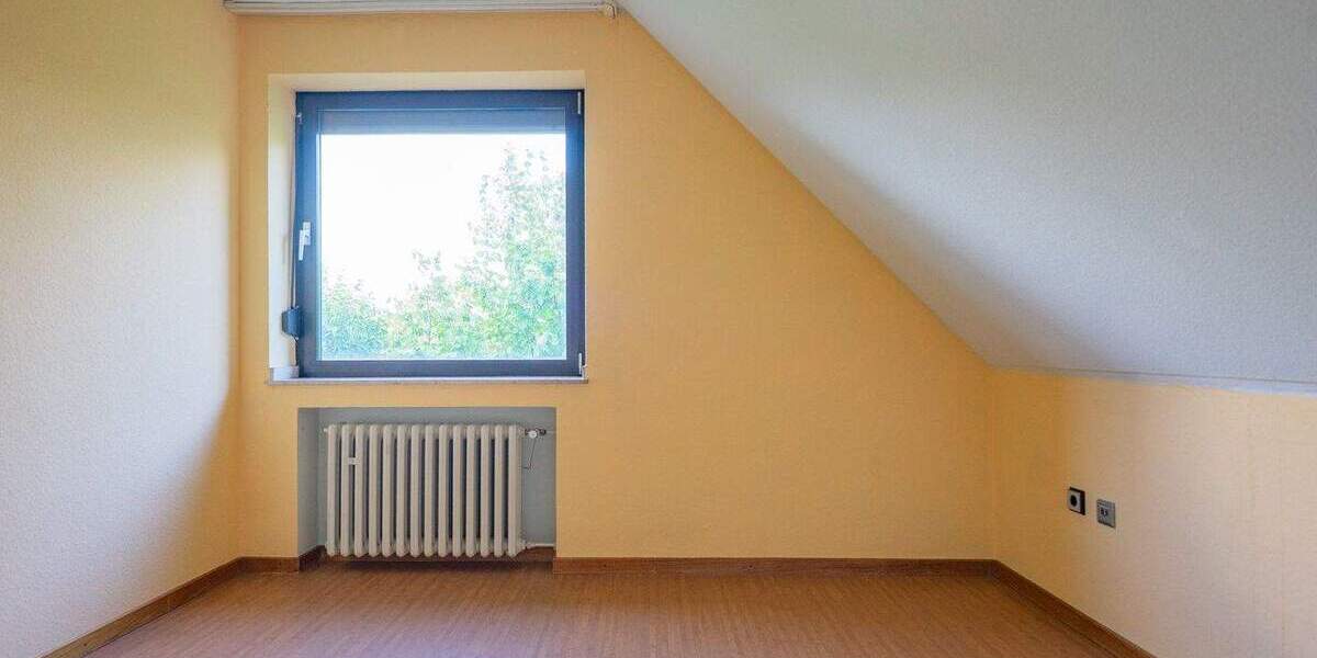 Krefeld Dyk-Lage: Großzügiges Einfamilienhaus mit Doppelgarage in gefragter, ruhiger Lage! 7 zimmer