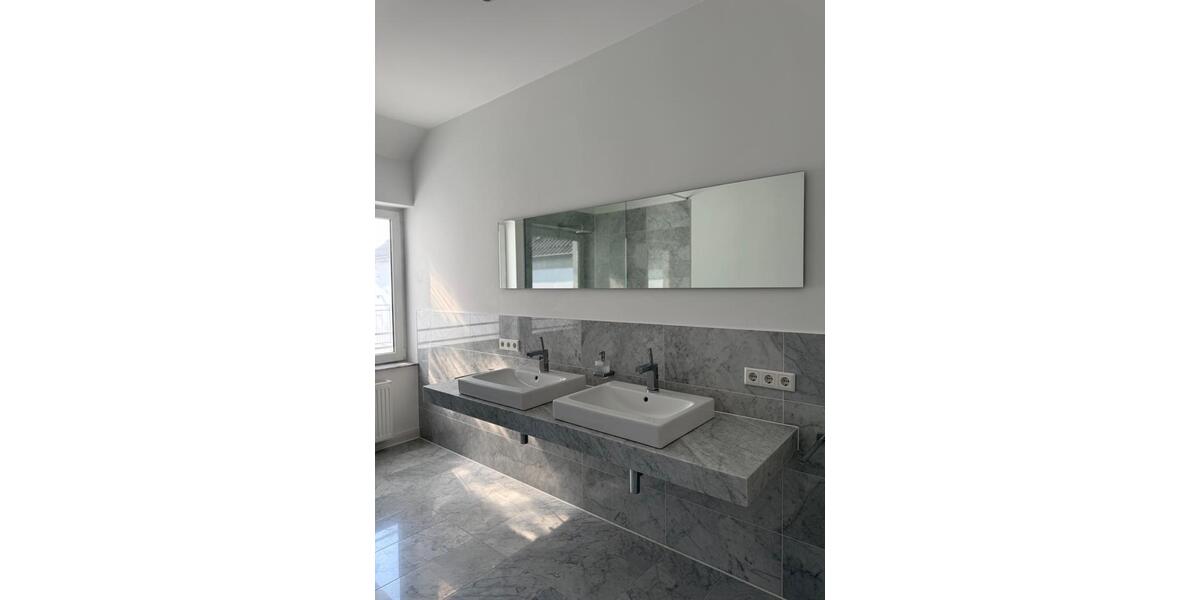 Maisonettenwohnung Solingen Ohligs - 2 Zimmer, 130 m&sup2;, 1.500&euro; | Angebot:25793322