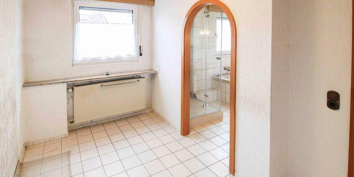 Reihenmittelhaus Krefeld Linn - 4 Zimmer, 98 m&sup2;, 172.500&euro; | Angebot:25799065