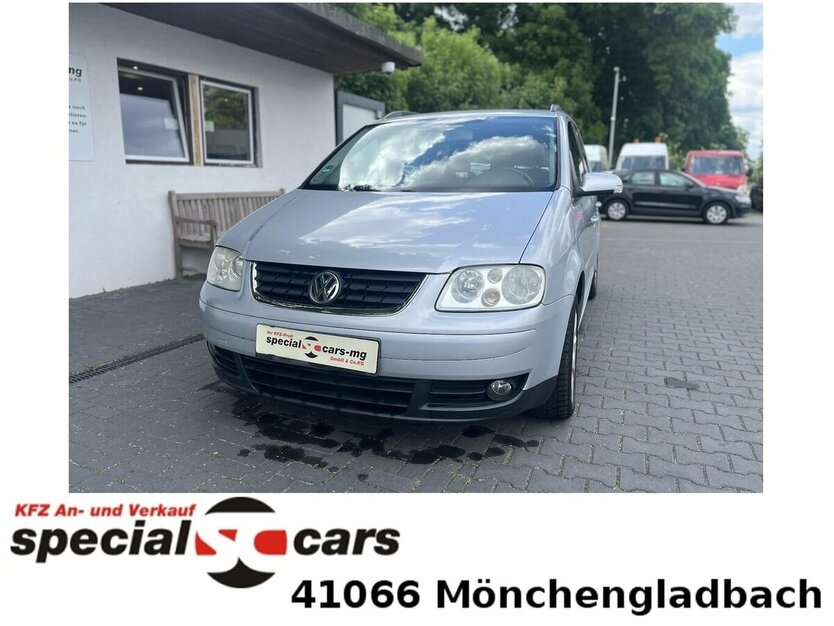VW Touran Trendline / 7 Sitze / Kamera / Tempomat 249.000 km 3.900 € Mönchengladbach 41066