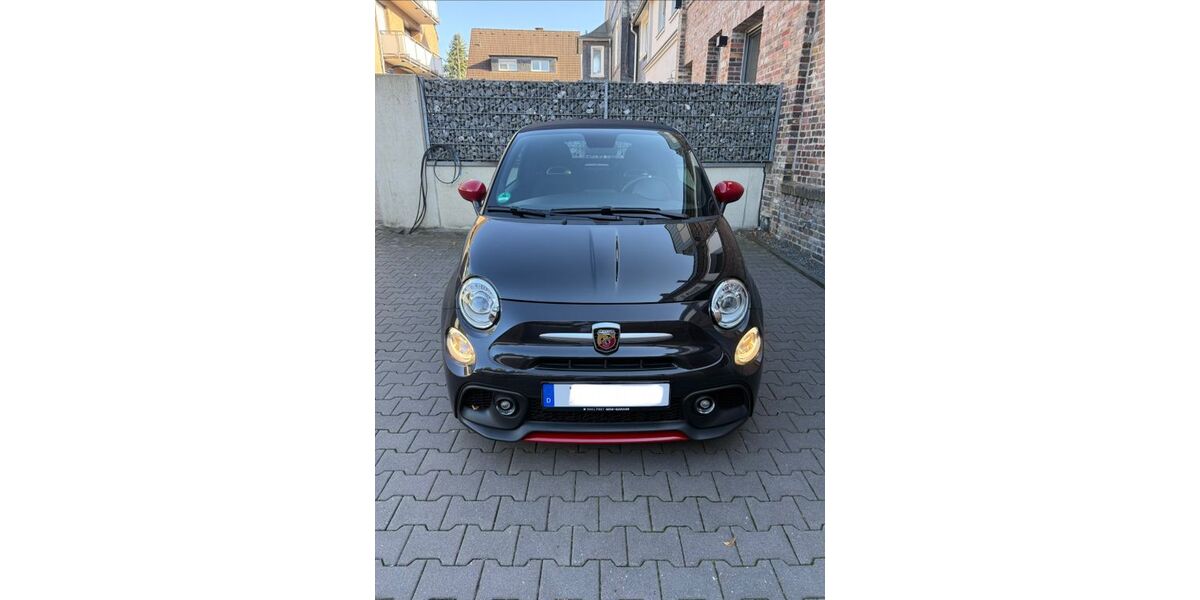 Abarth 595C 25.500 km 22.900 &euro; Düsseldorf 40597