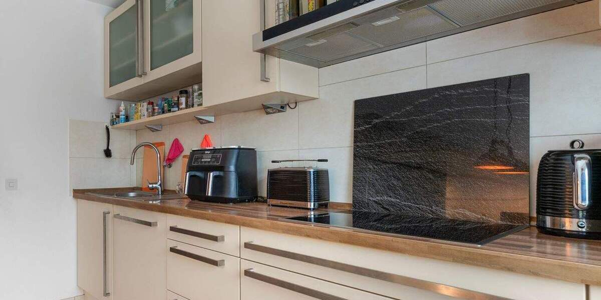 Exklusive 3-Zimmer-Terrassenwohnung mit Tiefgarage in direkter Rheinnähe 3 zimmer