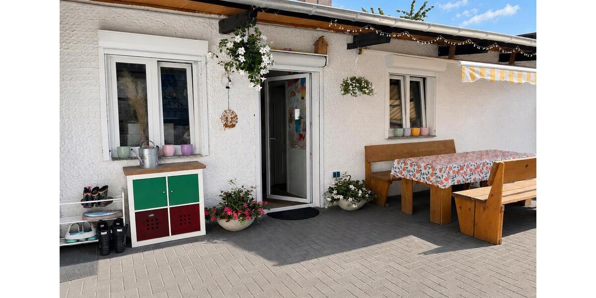 Reihenhaus Mönchengladbach West - 6 Zimmer, 140 m&sup2;, 320.000&euro; | Angebot:27428294