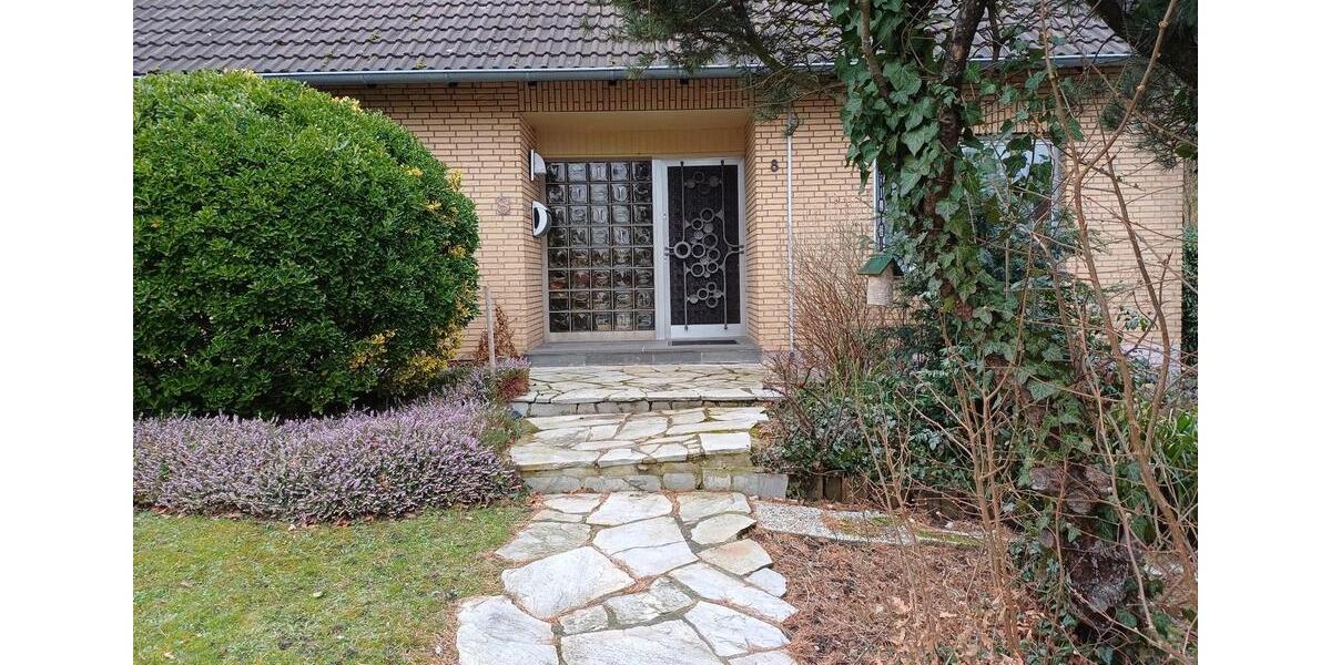 Einfamilienhaus Ratingen Homberg - 6.5 Zimmer, 145 m&sup2;, 2.025&euro; | Angebot:26162644