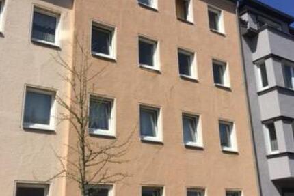 Komm in die City: 2 renovierte Zimmer mit großer Wohnküche