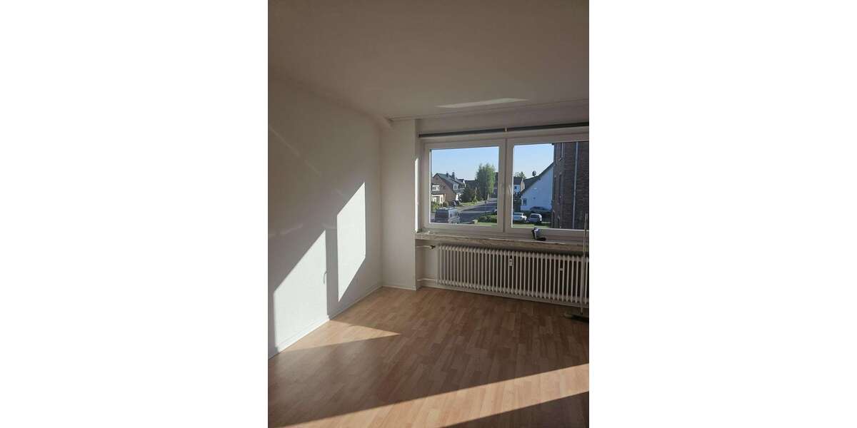 Etagenwohnung Dormagen Sankt Peter - 2.5 Zimmer, 68 m&sup2;, 750&euro; | Angebot:25774306