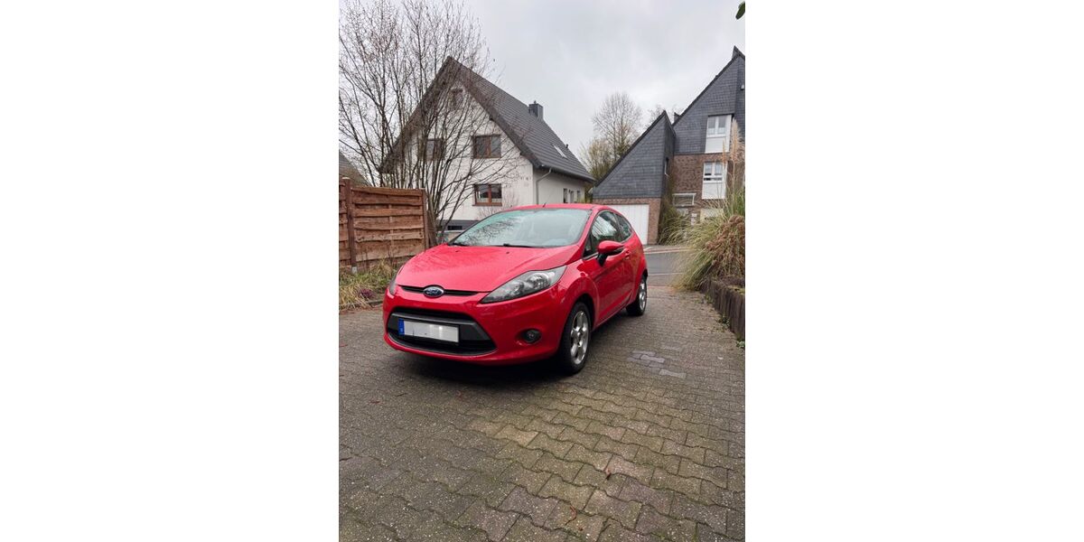 Ford Fiesta 107.500 km 3.350 &euro; Leichlingen 42799
