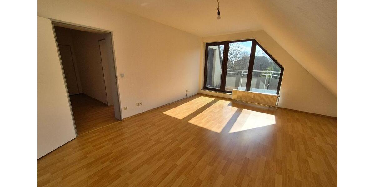 Dachgeschoßwohnung Korschenbroich - 3 Zimmer, 94 m&sup2;, 1.050&euro; | Angebot:25765386