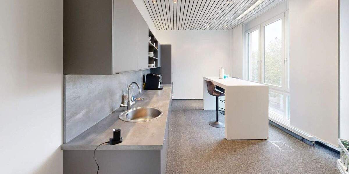 Helles Büro mit eigener Küche - modern, flexibel, zentral in Düsseldorf zimmer