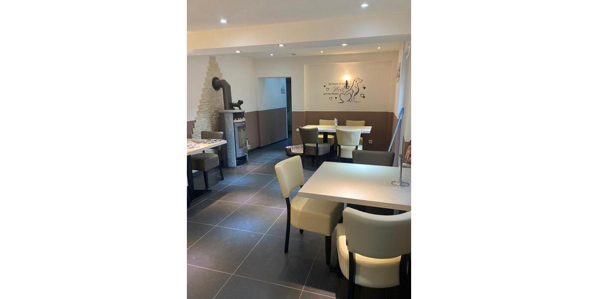 Charmantes Café Eiscafé in kernsaniertem und denkmalgeschütztem Fachwerkhaus! zimmer