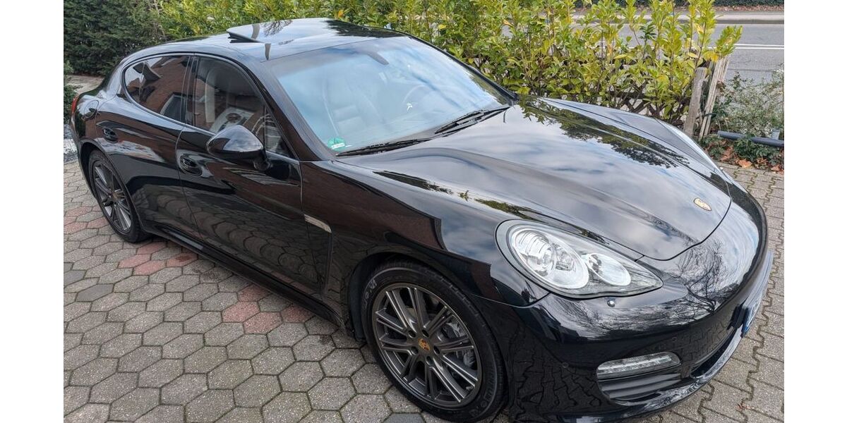 Porsche Panamera 134.118 km 29.499 &euro; Kaarst 41564