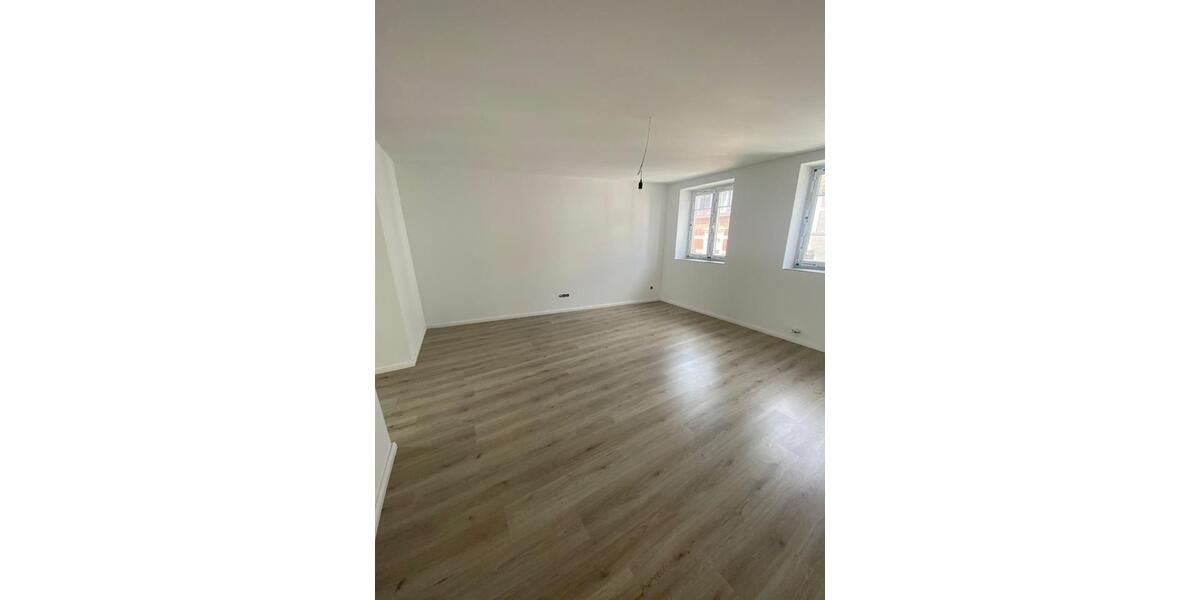 Etagenwohnung Neuss - 2 Zimmer, 68 m&sup2;, 750&euro; | Angebot:26429984
