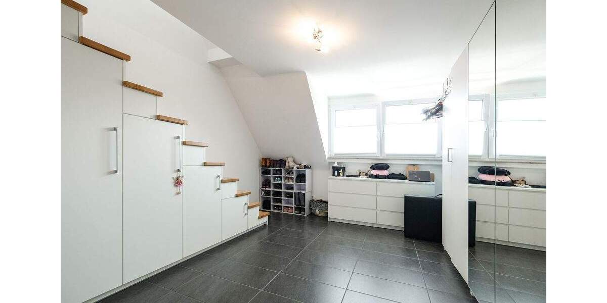 Stilvoll saniertes Familienidyll mit Pool 4 zimmer