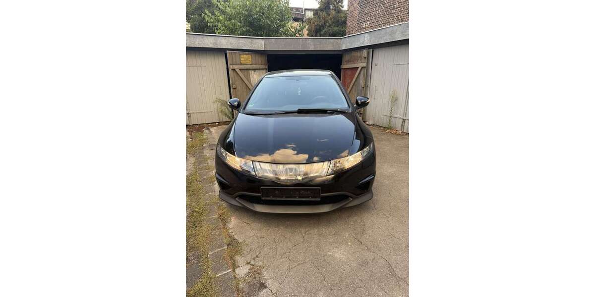 Honda Civic 273.000 km 1.700 &euro; Düsseldorf 40235