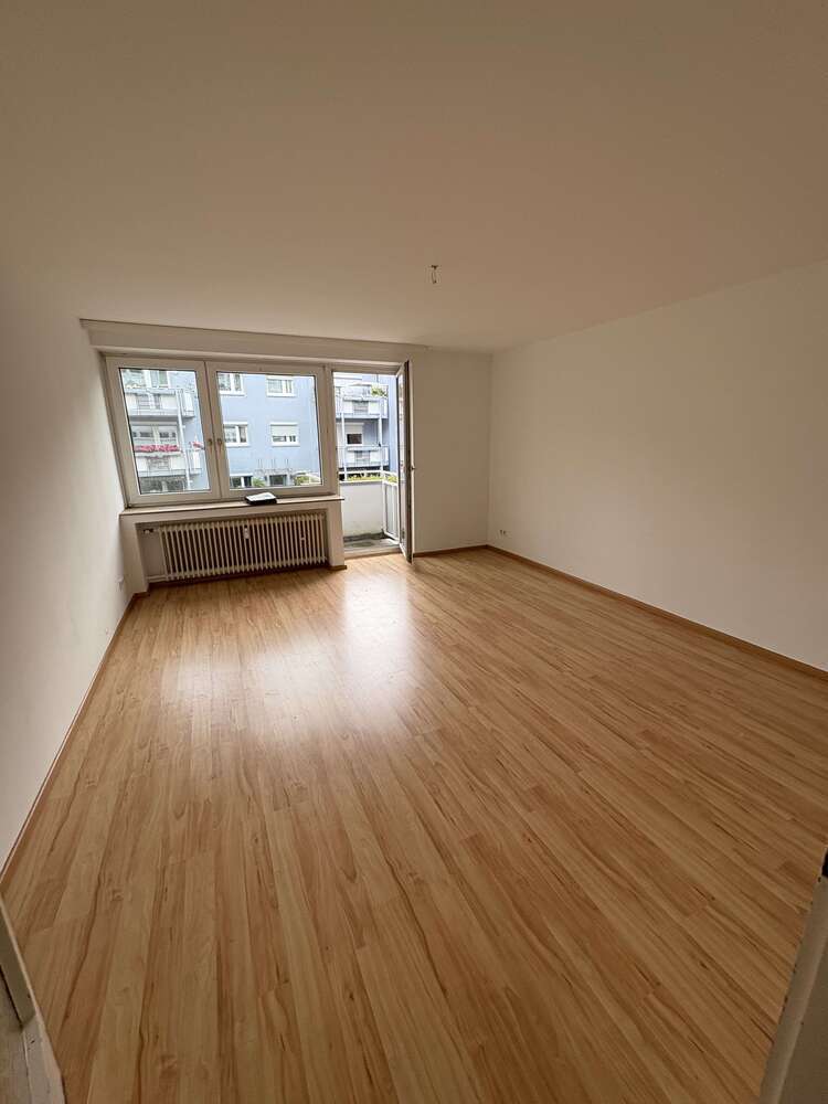 Wohnung zum Mieten in Düsseldorf 725 € 58 m²